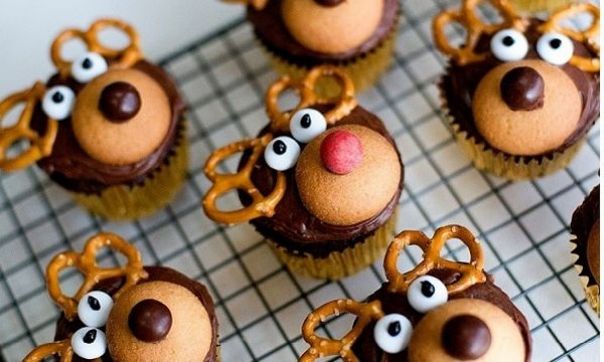 Χριστουγεννιάτικα Cupcakes σε σχήμα τάρανδου