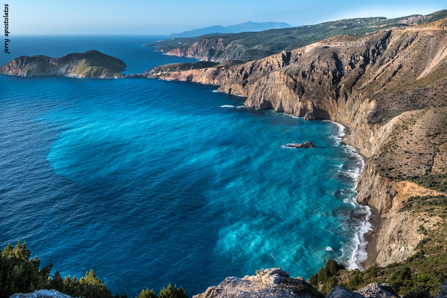 Μύρτος: Η παραλία της Κεφαλονιάς που σε ταξιδεύει στον παράδεισο