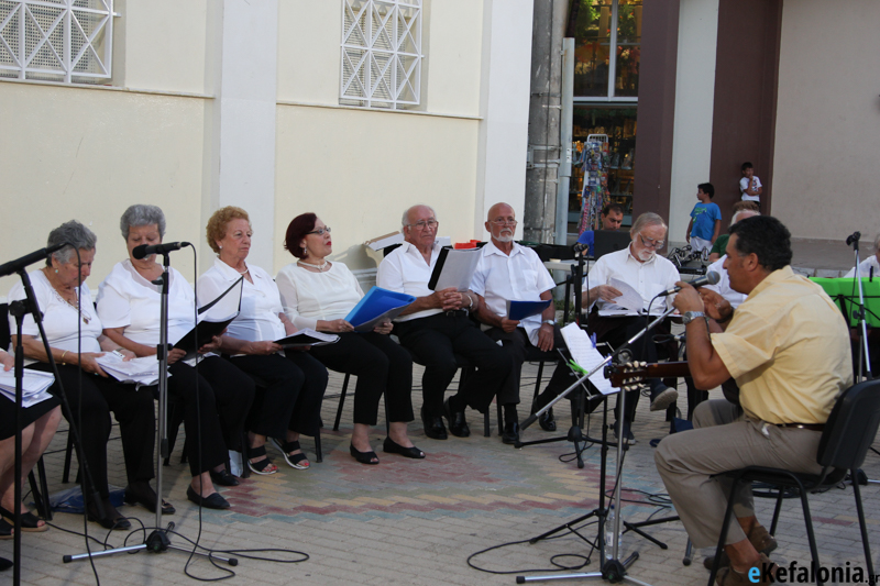 Μουσική βραδιά με τη Χορωδία του ΚΑΠΗ Αργοστολίου στην Πλατεία Καμπάνας