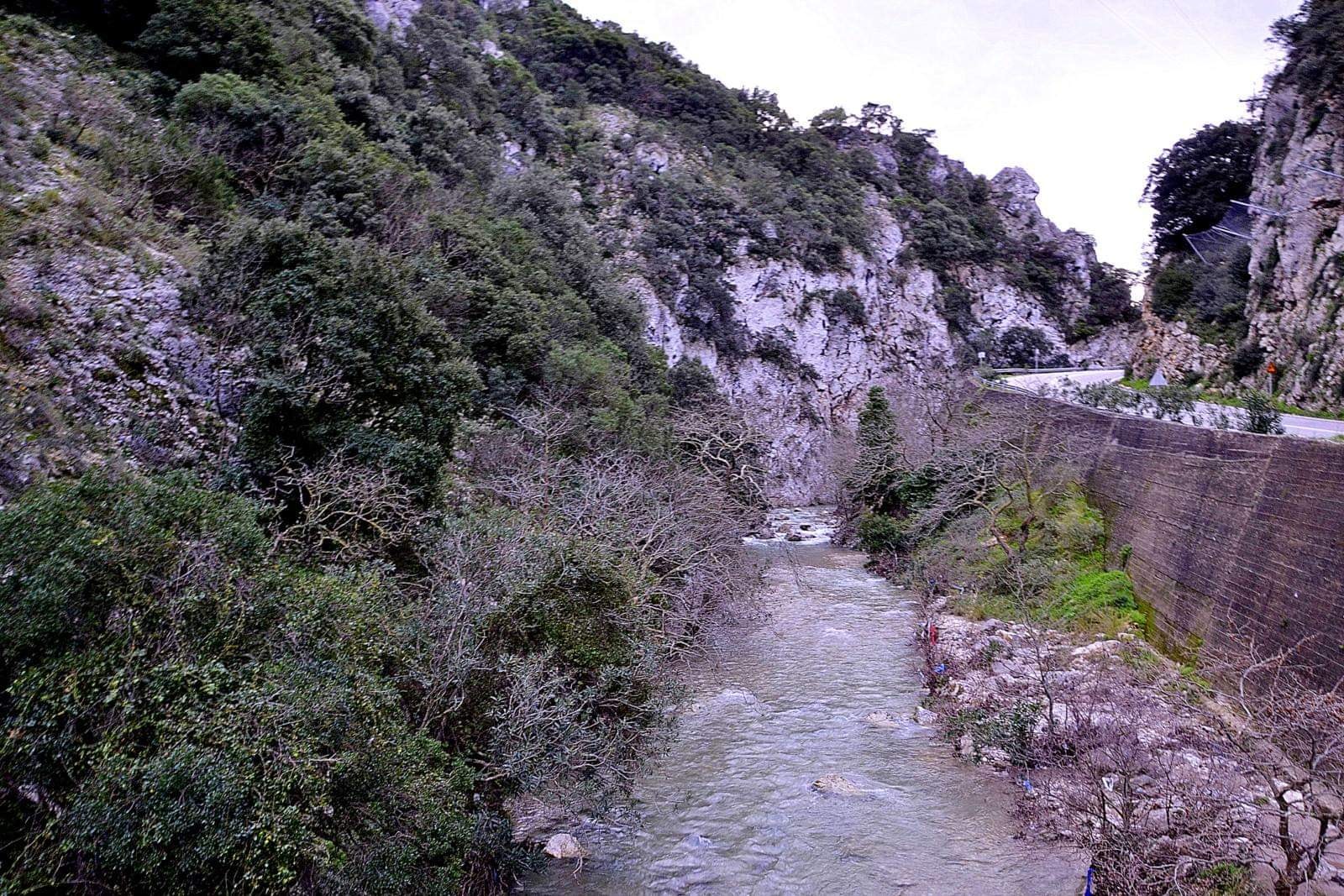 Το χειμώνα το ποτάμι του Πόρου είναι πιο όμορφο από ποτέ