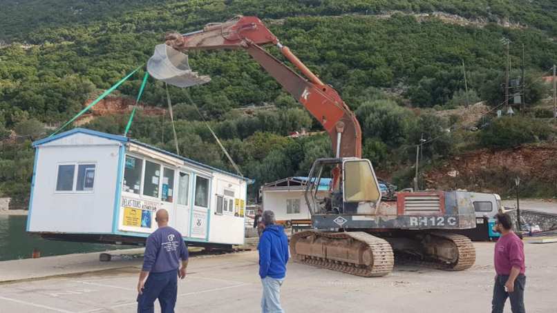 Ιθάκη: Ξεκίνησε η μεταφορά των κοντέινερ στο λιμάνι- Έρχεται νέο κτήριο γραφείων και υποδοχής [εικόνες]