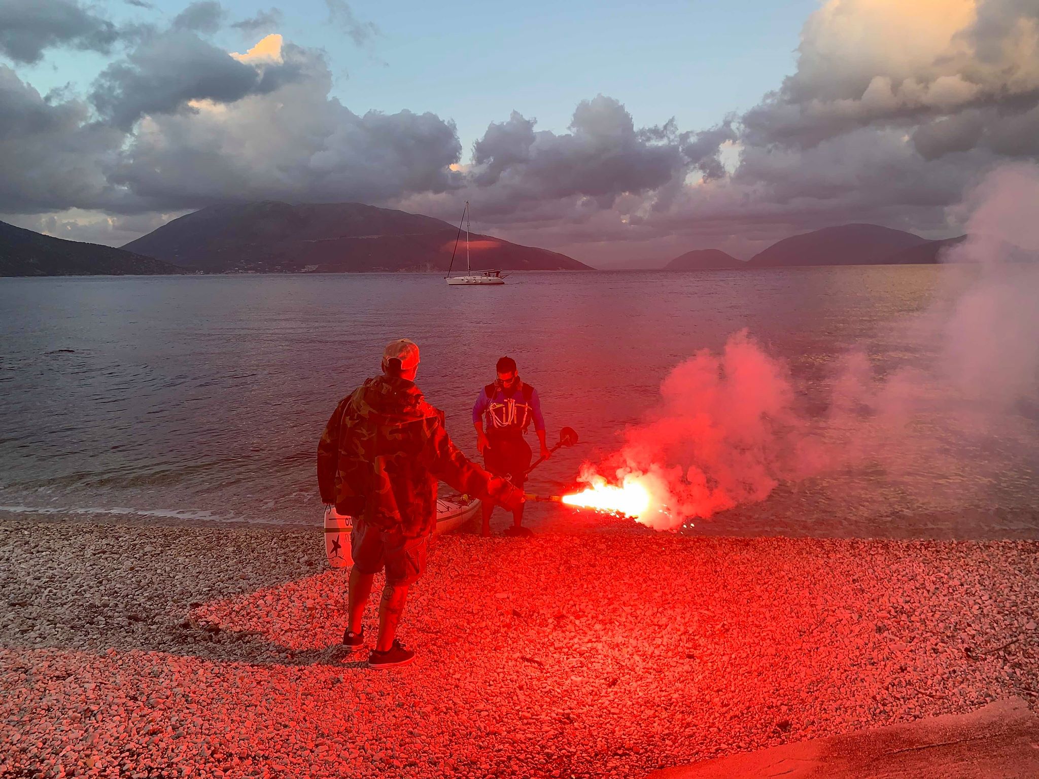 Από τη Σάμο του Αιγαίου, στη Σάμη της Κεφαλονιάς με ένα καγιάκ – Κωπηλατούσε 22 ημέρες O Γιώργος Λίλας!