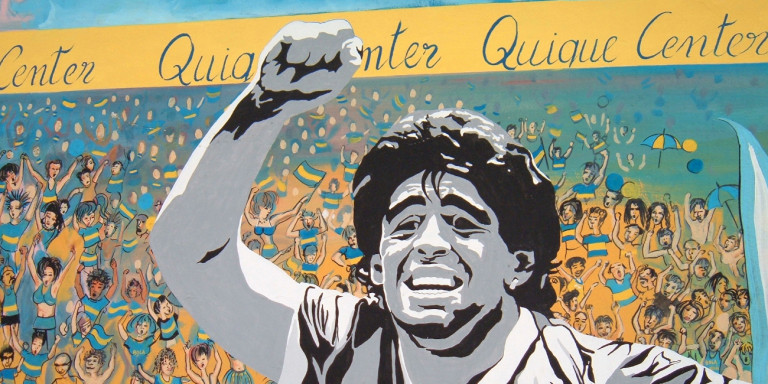 Ντιέγκο Μαραντόνα: Τα συγκλονιστικά πρωτοσέλιδα της «Equipe» και της «Liberation» -«Ο Θεός πέθανε»