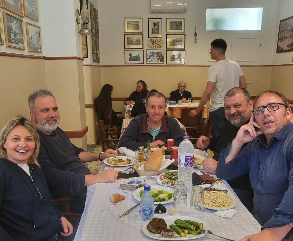 Portoni.gr: Το παρασκήνιο απο το “μυστικό δείπνο” Ανουσάκη και η ανάρτηση της Κούλας Ζαμπέλη που θα συζητηθεί