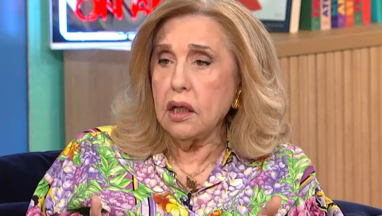 Λόλα Νταϊφά: «Αν ο Γιώργος Παπαδάκης δεν αποφασίσει να αποχωρήσει, ποιος θα του το πει;»