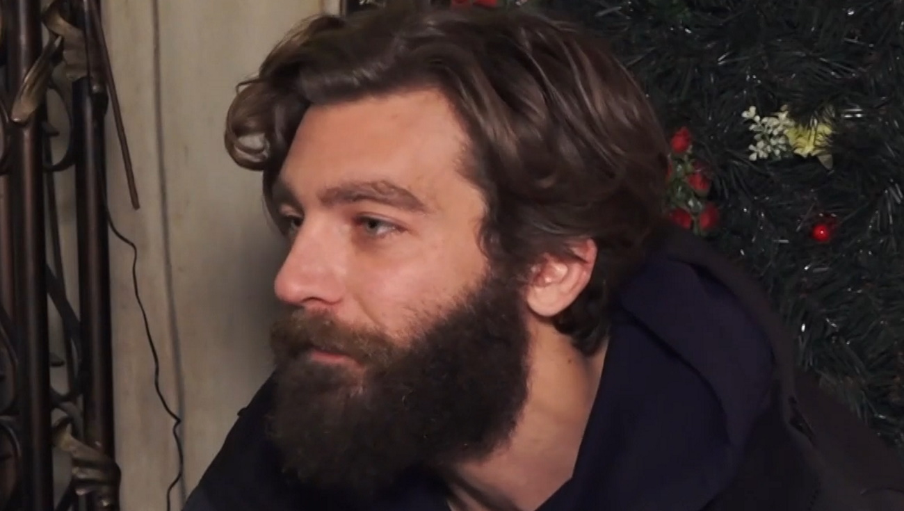 Γιάννης Ποιμενίδης: «Το μούσι είναι σαν κατοικίδιο, θέλει τη φροντίδα του»