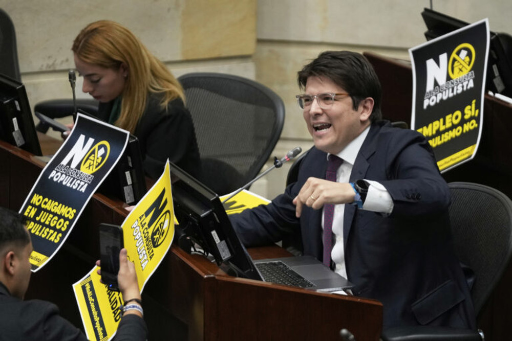 Κολομβία: Σε κρίσιμη κατάσταση ο υποψήφιος πρόεδρος Μ. Ουρίμπε, μετά από πυροβολισμό στο κεφάλι – Βίντεο από τη στιγμή της επίθεσης