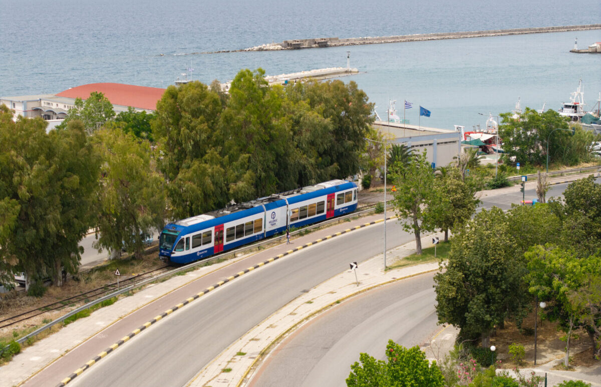 Hellenic Train: Διακοπή δρομολογίων στο τμήμα Βραχνέικα – Καμίνια λόγω της πυρκαγιάς στην Αχαΐα