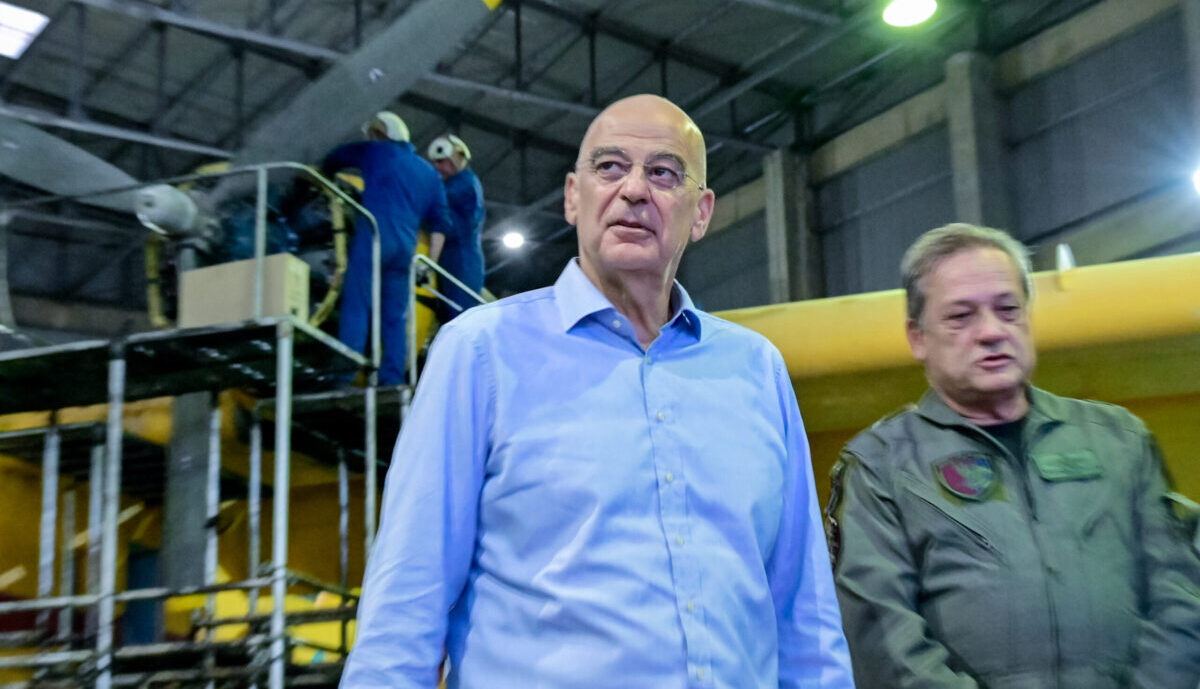 Ν. Δένδιας: Οι Ένοπλες Δυνάμεις στηρίζουν την κοινωνία και ενισχύουν τη συλλογική ασφάλεια – Ενίσχυση στόλου με επτά νέα DHC-515