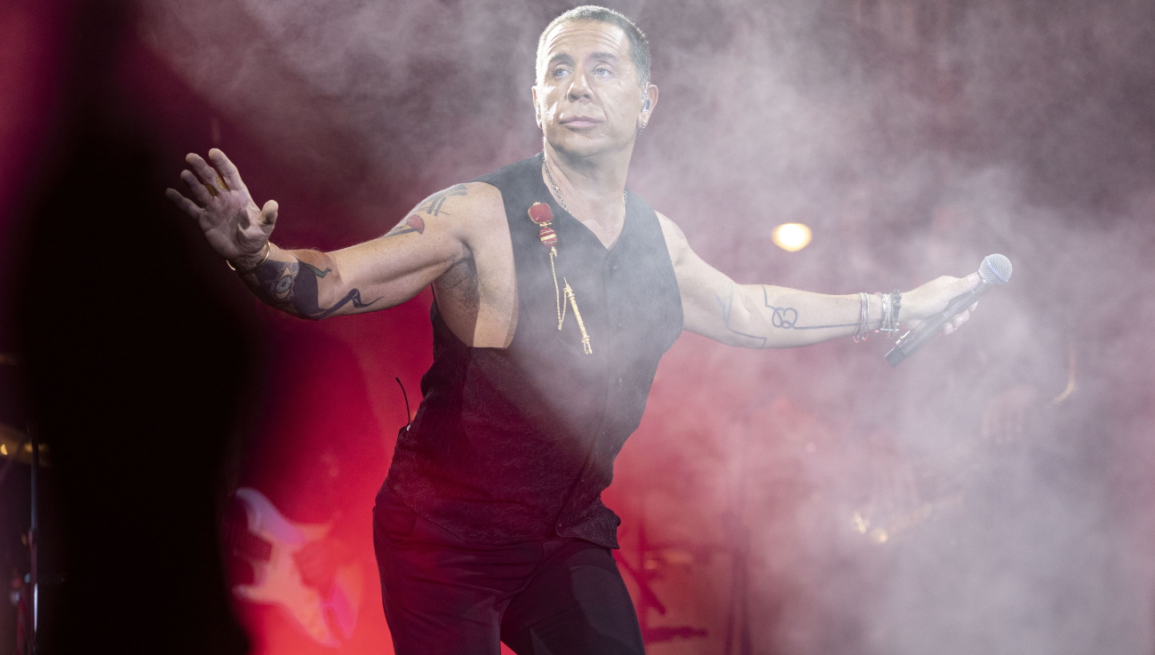 Γιώργος Μαζωνάκης: Το παραλήρημα πριν τον εγκλεισμό στην ψυχιατρική κλινική!