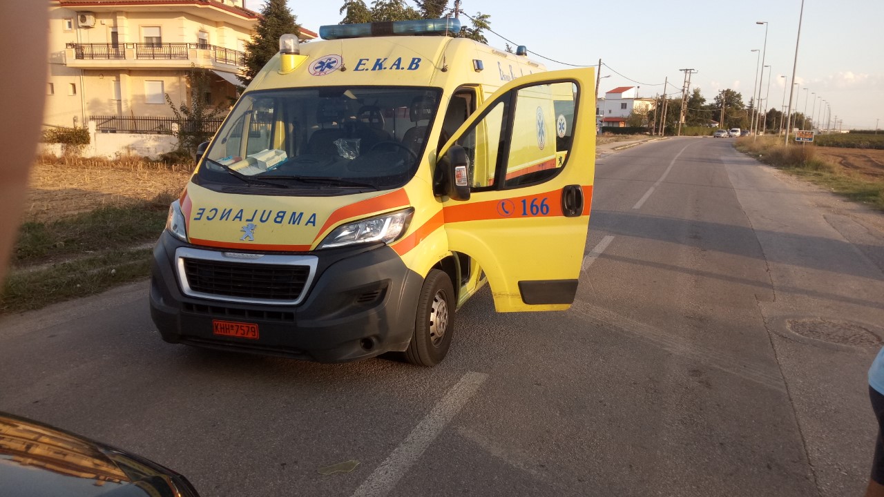 Σοβαρό τροχαίο στην Αττική Οδό: Συγκρούστηκε φορτηγό με ΙΧ -Κλειστές τρεις λωρίδες