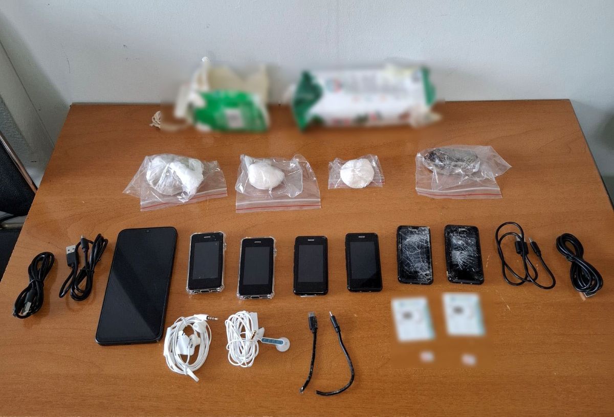 Φυλακές Τρικάλων: Ναρκωτικά, κινητά και αυτοσχέδιο μαχαίρι εντοπίστηκαν σε έρευνα της Αστυνομίας