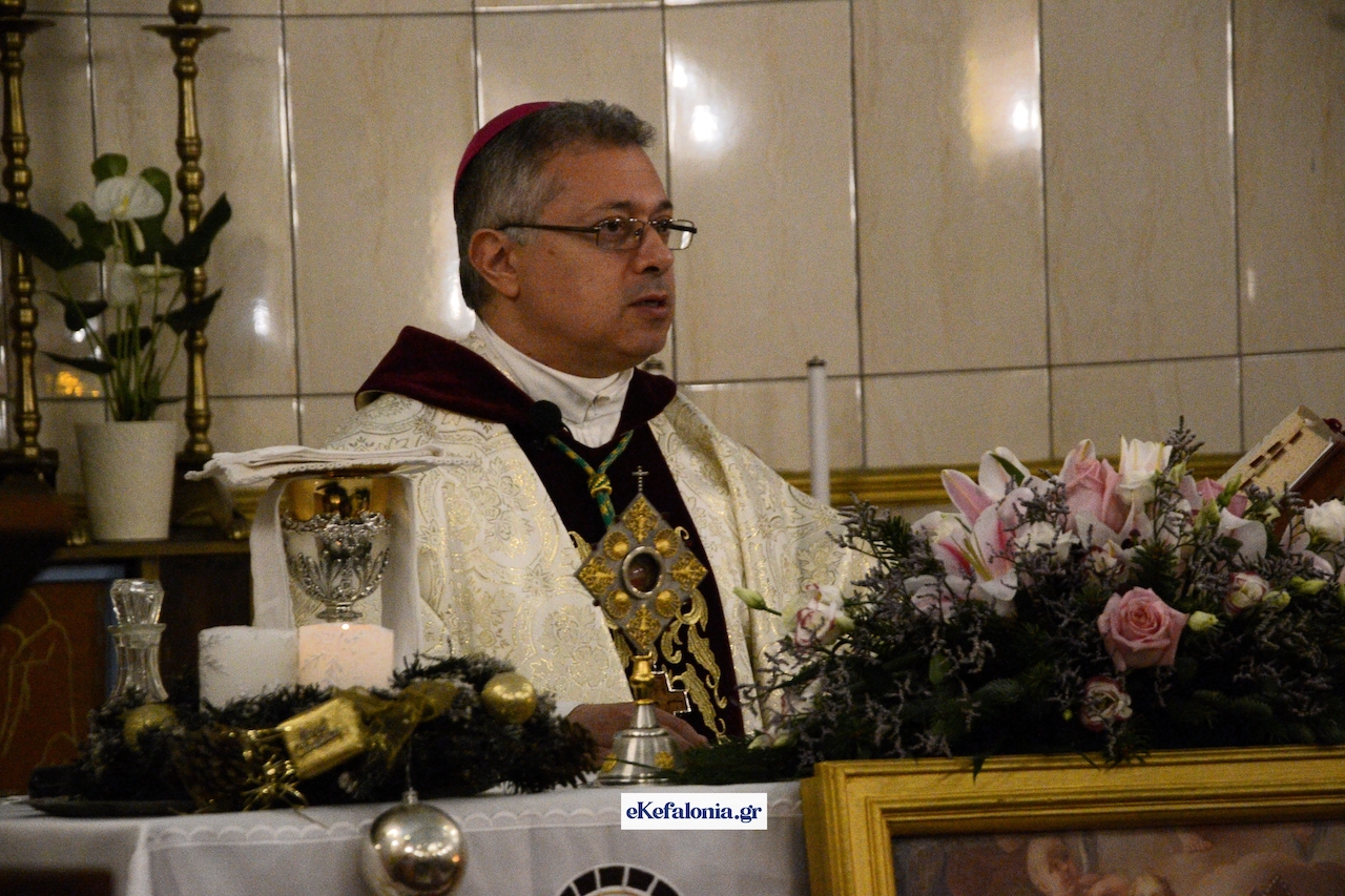 Γιόρτασε ο Άγ. Νικόλαος των Καθολικών  -Κατάνυξη στο Λιθόστρωτο [εικόνες +βίντεο]