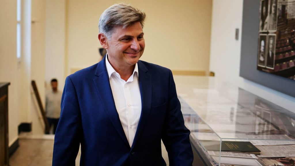 Τα απόνερα της διαγραφής Φαραντούρη – Η επόμενη μέρα και οι ψίθυροι στην Κεφαλονιά