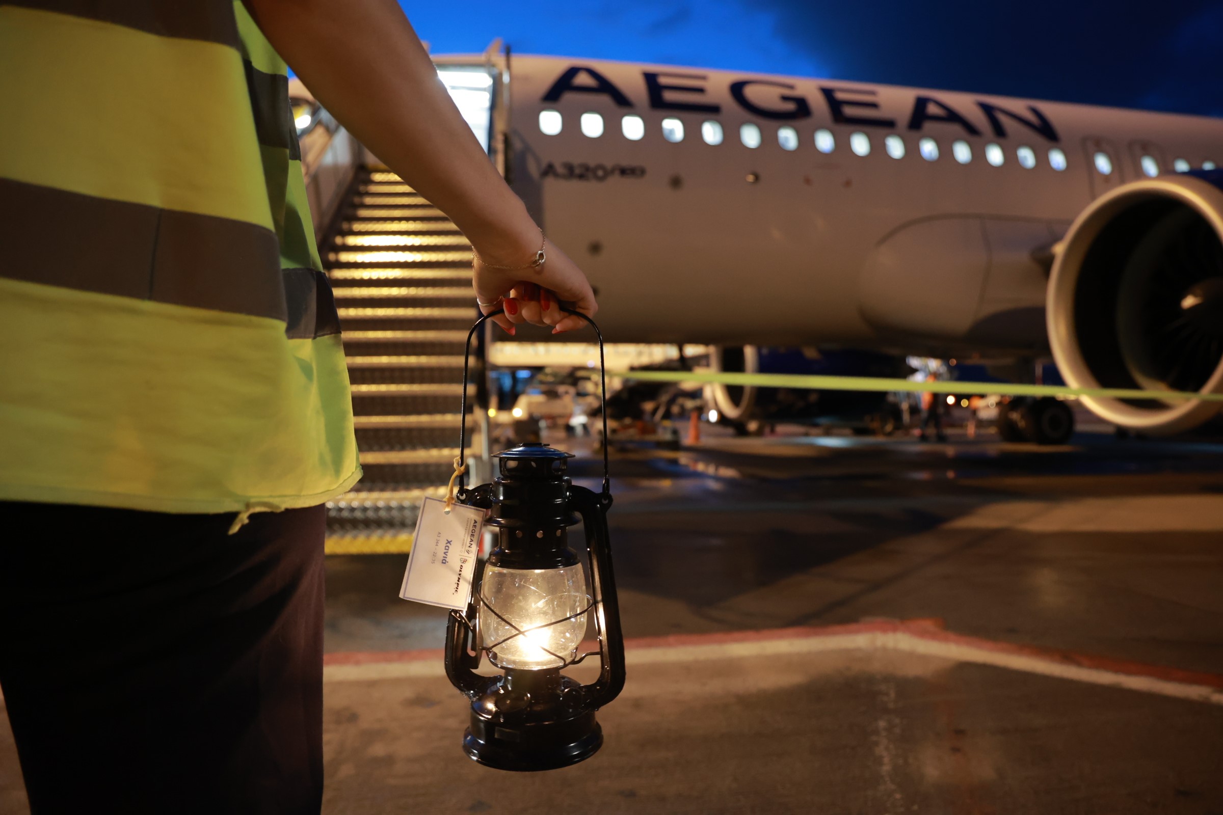 Και φέτος το Άγιο Φως στην Κεφαλονιά με ειδική πτήση από το Βόλο